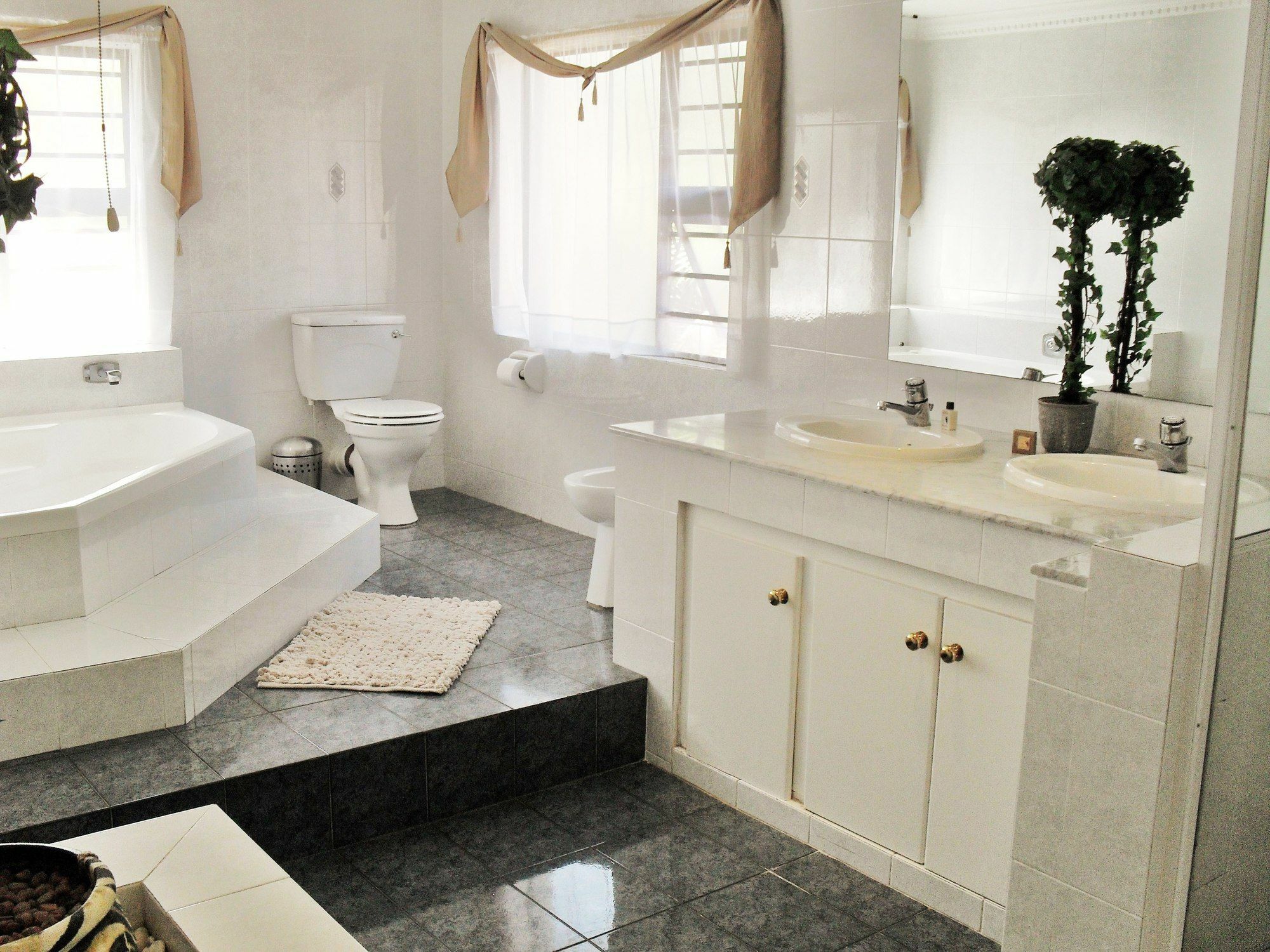 8 Royal Palm B&B Umhlanga Bagian luar foto