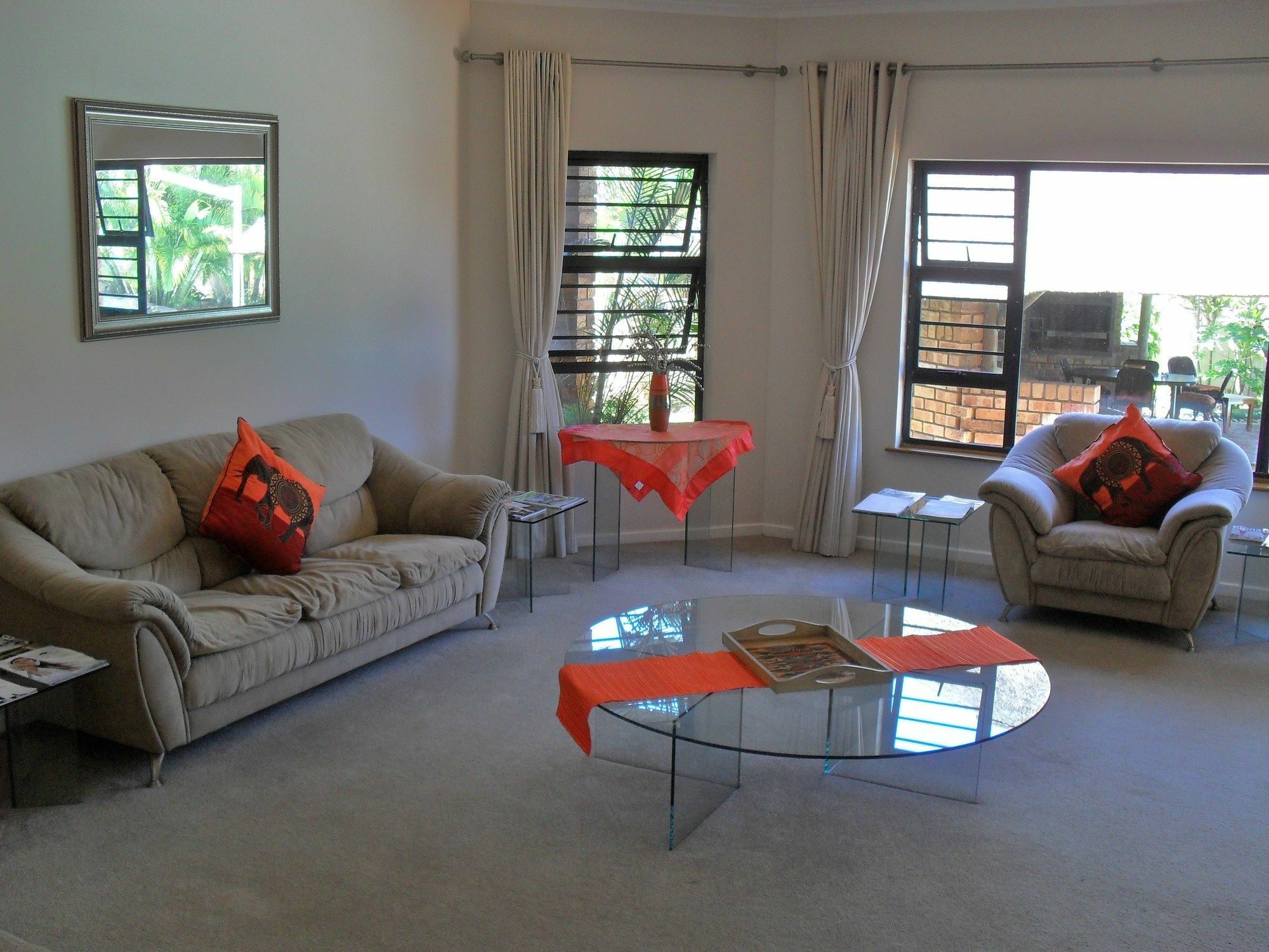 8 Royal Palm B&B Umhlanga Bagian luar foto